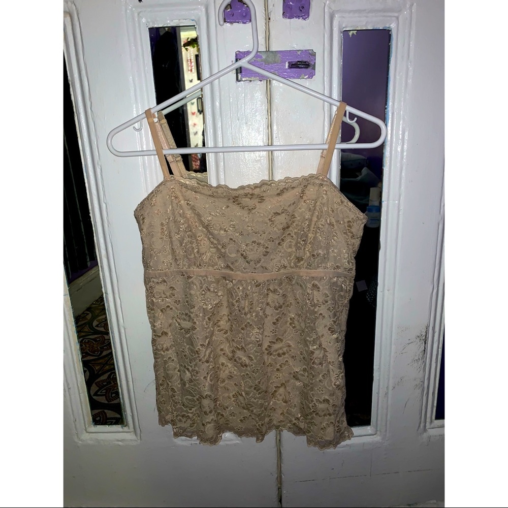 NEW YORK & COMPANY TOP